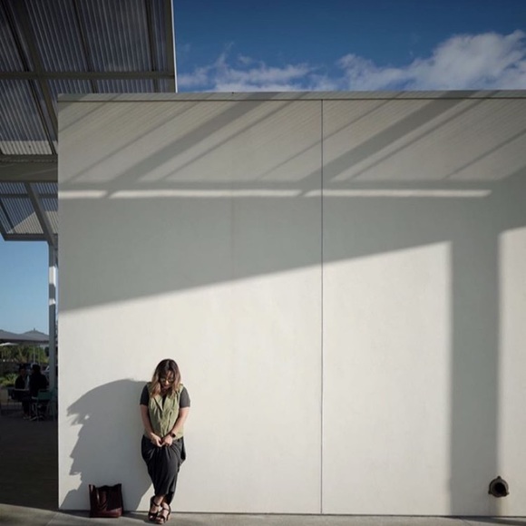 Meet your Posher, R.I 🌷 - Picture 2 of 3